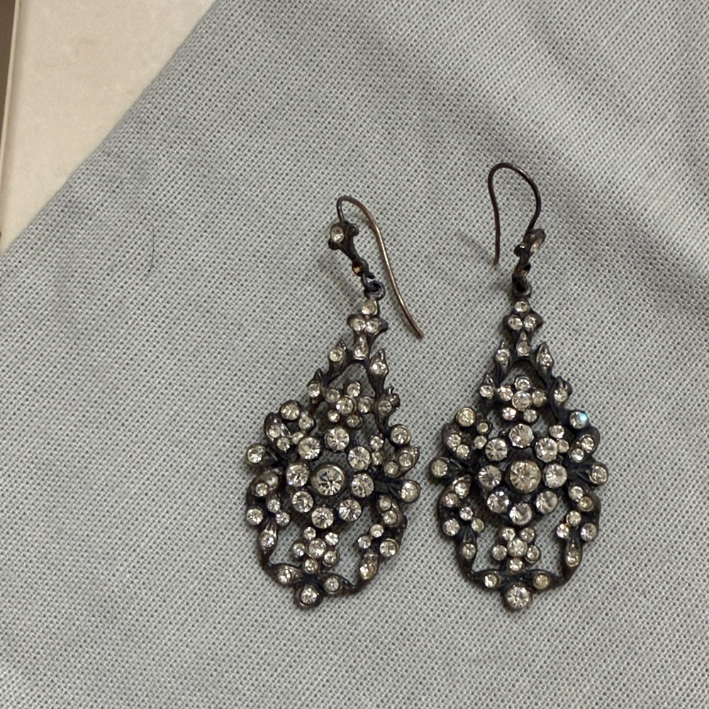 Crystal Filigree Drop Earrings - Black and Clear